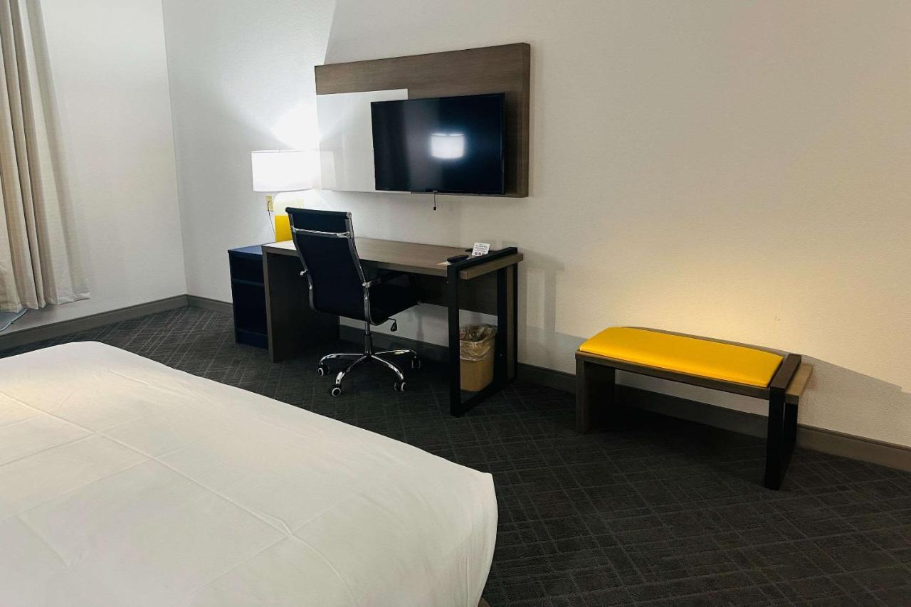 Comfort Inn & Suites Вайлі Екстер'єр фото
